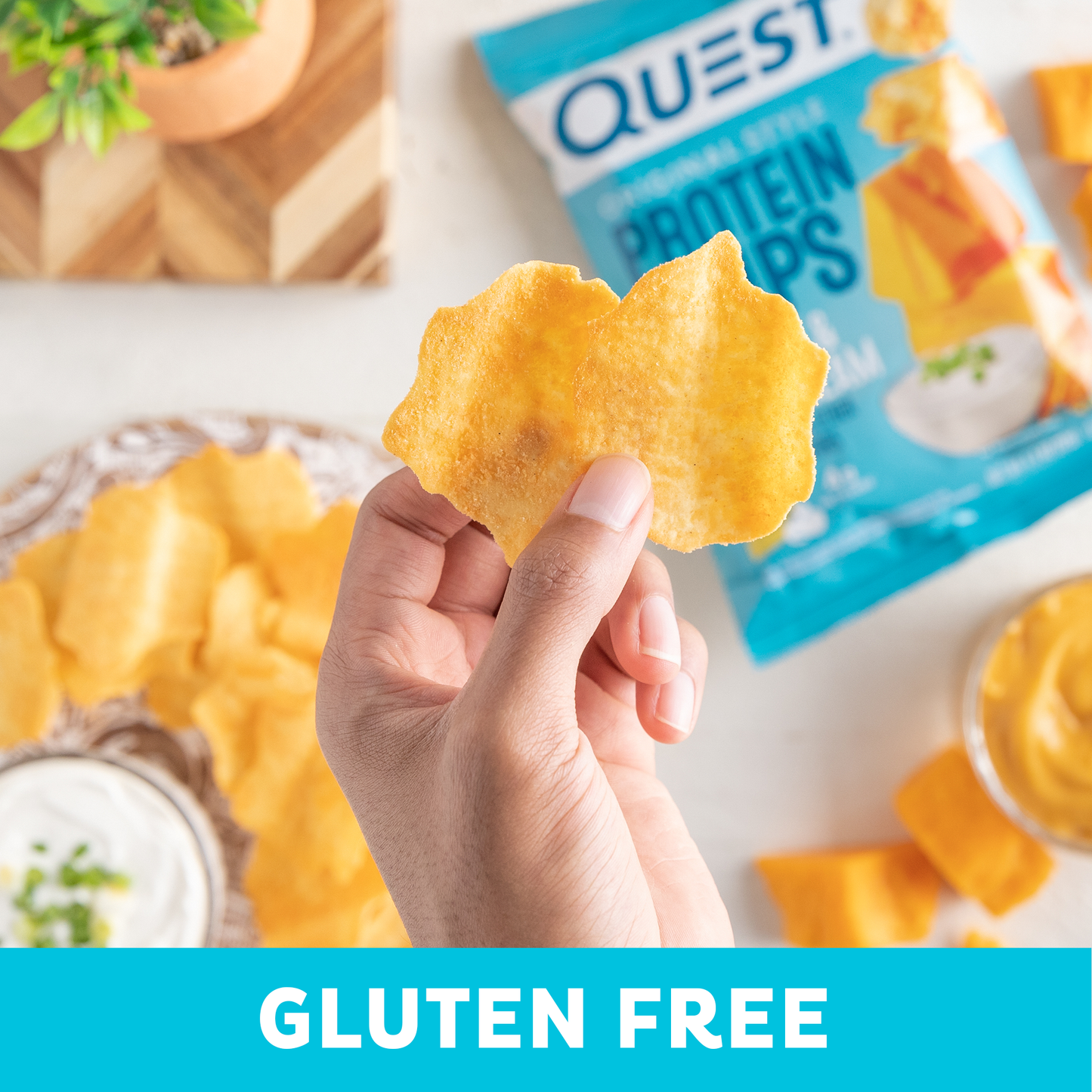 cheddar-and-sour-cream-original-style-protein-chips-f9 qst-000296_cheddar-_-sour-cream-original-style-protein-chips_7.2.png
